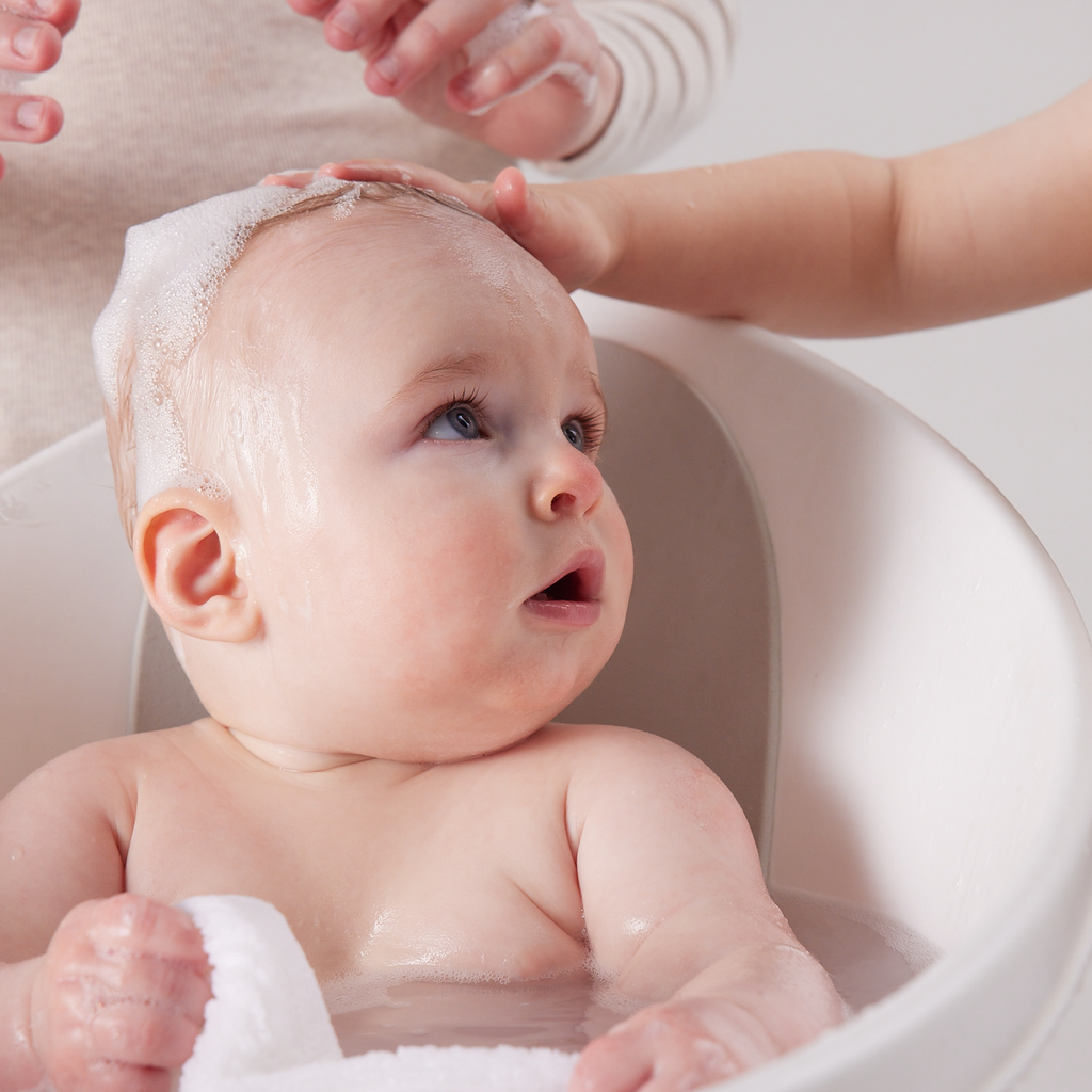child with cleanse - 350ml hair and body wash - b.box for kids
