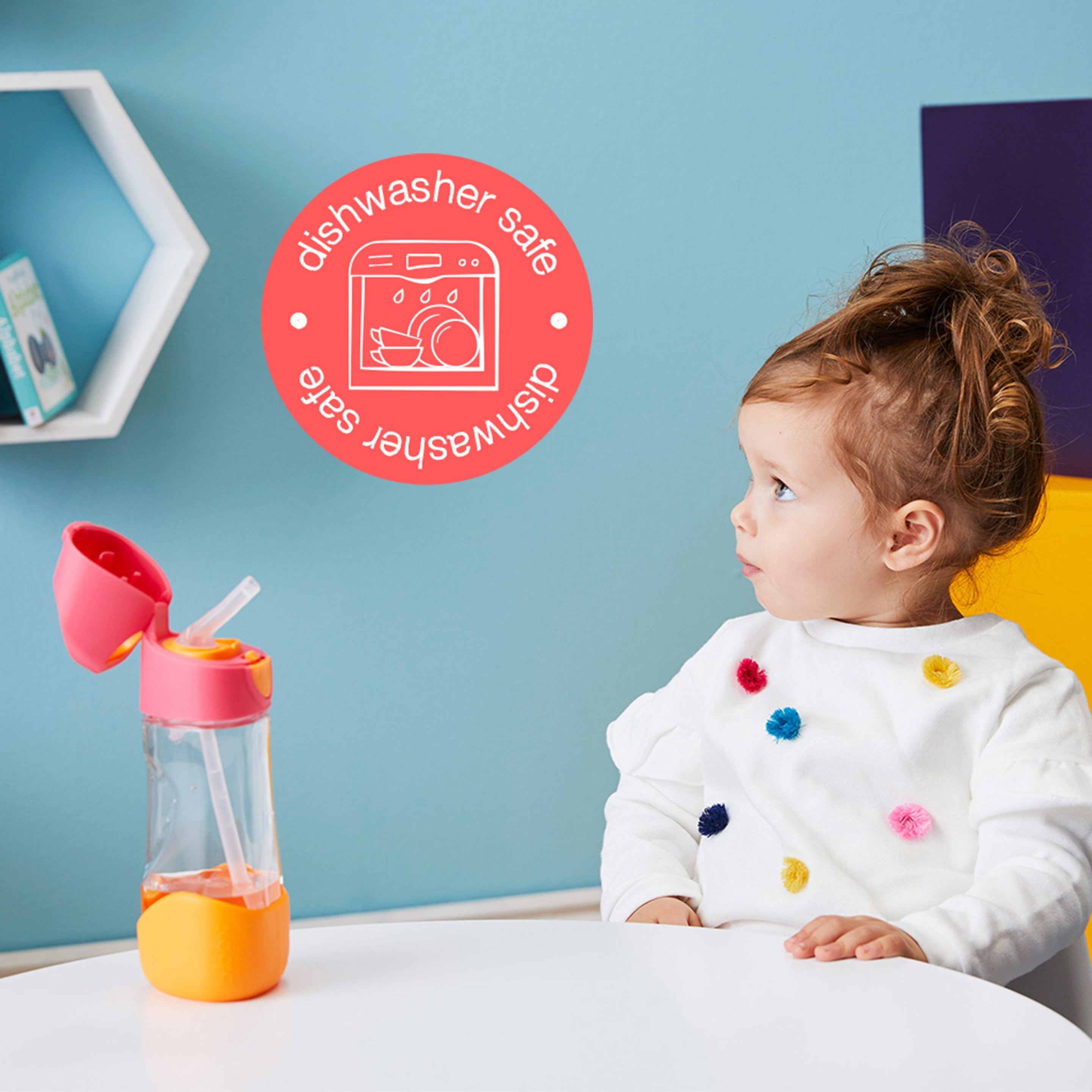 tritan™ drink bottle 450ml - strawberry shake